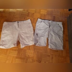 Two Men's Light Tan Shorts From LE 31 Et Point Zero